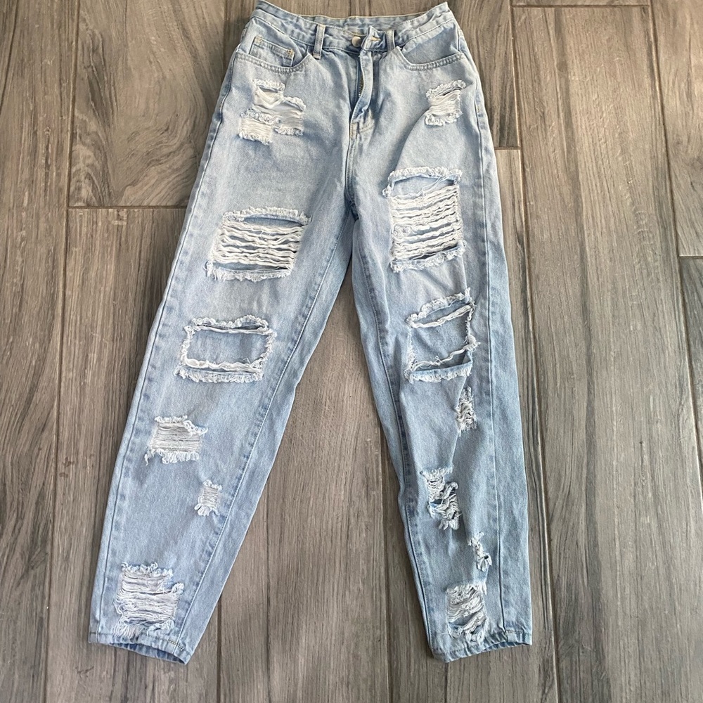 Small Shein Ripped Detail Boyfriend Jeans